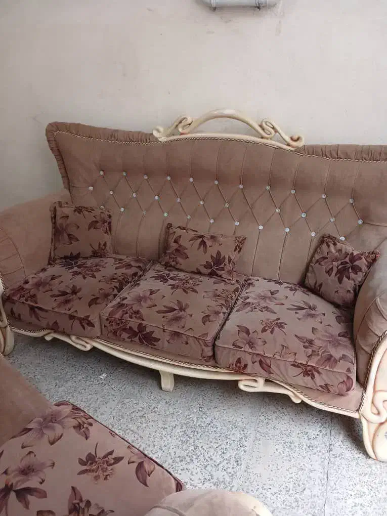 مبل ۷ نفره|مبلمان خانگی و میز عسلی|رشت, یخسازی|دیوار