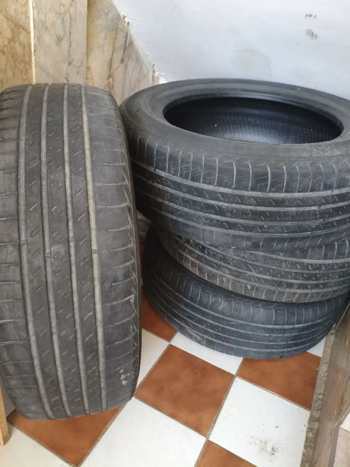 لاستیک x33|قطعات یدکی و لوازم جانبی|نیشابور, شهرک ولیعصر|دیوار