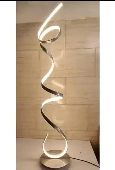 آباژور ایستاده پادینا|چراغ خواب و آباژور|تهران, فلسطین (میدان انقلاب)|دیوار