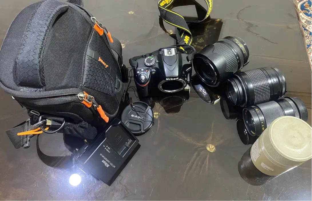 دوربین نیکون ۲۴ مگا پیکسل فروش فوری|دوربین عکاسی و فیلم‌برداری|قم, کیوانفر|دیوار