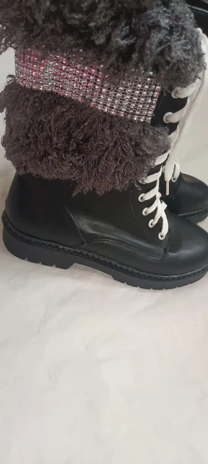 پوتین|کیف، کفش، کمربند|گنبد کاووس, |دیوار