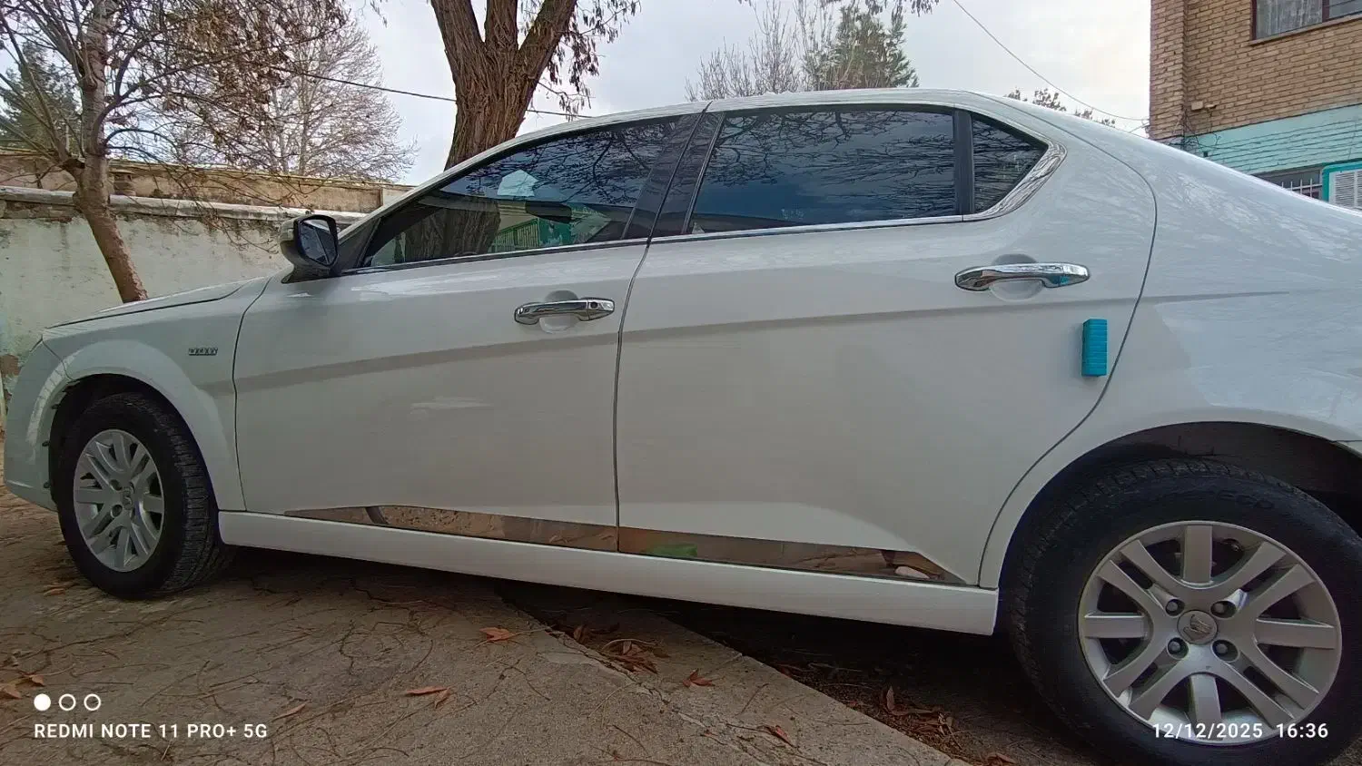 دنا پلاس مدل 98|خودرو سواری و وانت|بروجرد, |دیوار