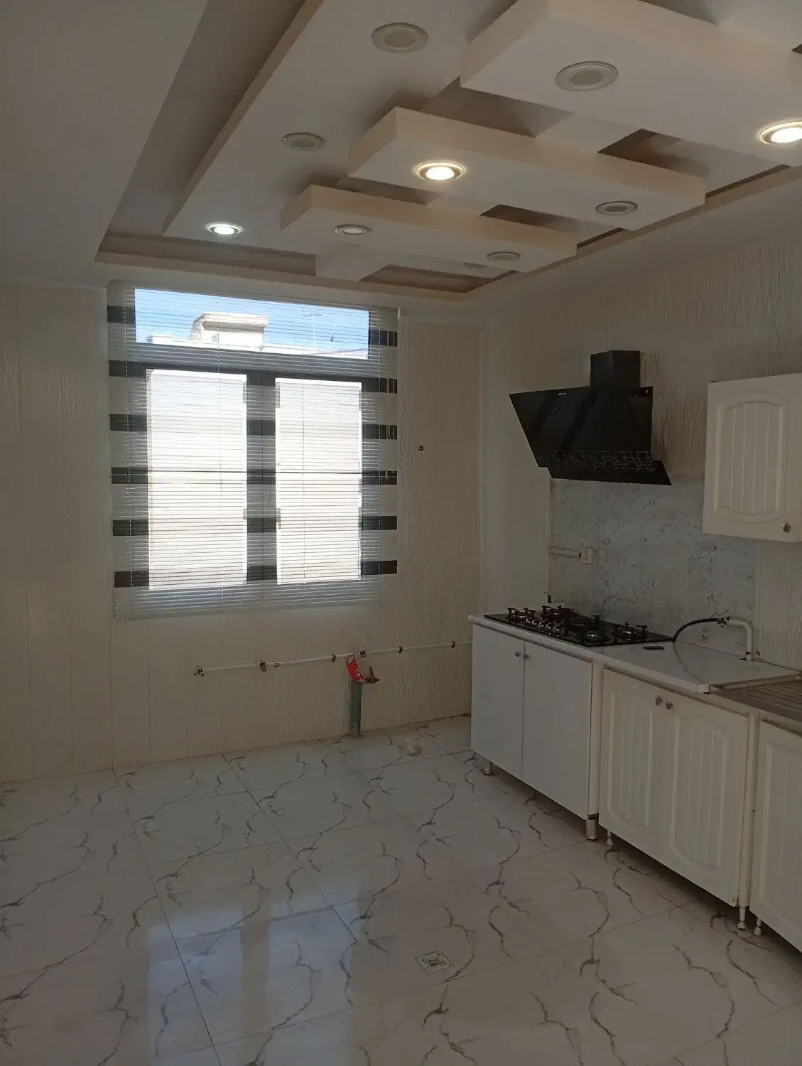 طبقه اول بسیار شیک و تمیز|اجارهٔ آپارتمان|ملایر, |دیوار