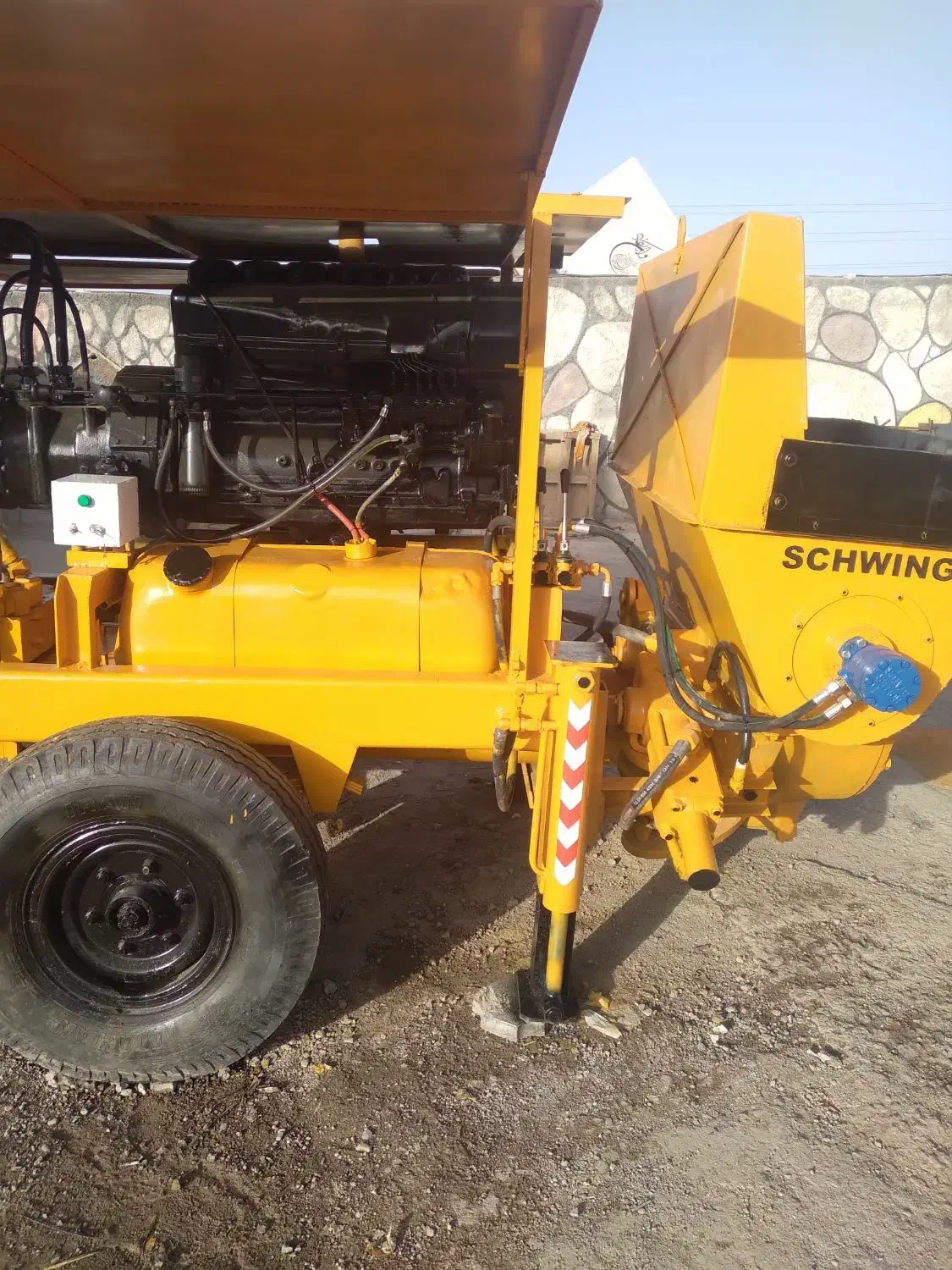 پمپ بتن وتعمیرات پمپ وساخت وراه اندازی|ماشین‌آلات صنعتی|بهارستان, |دیوار