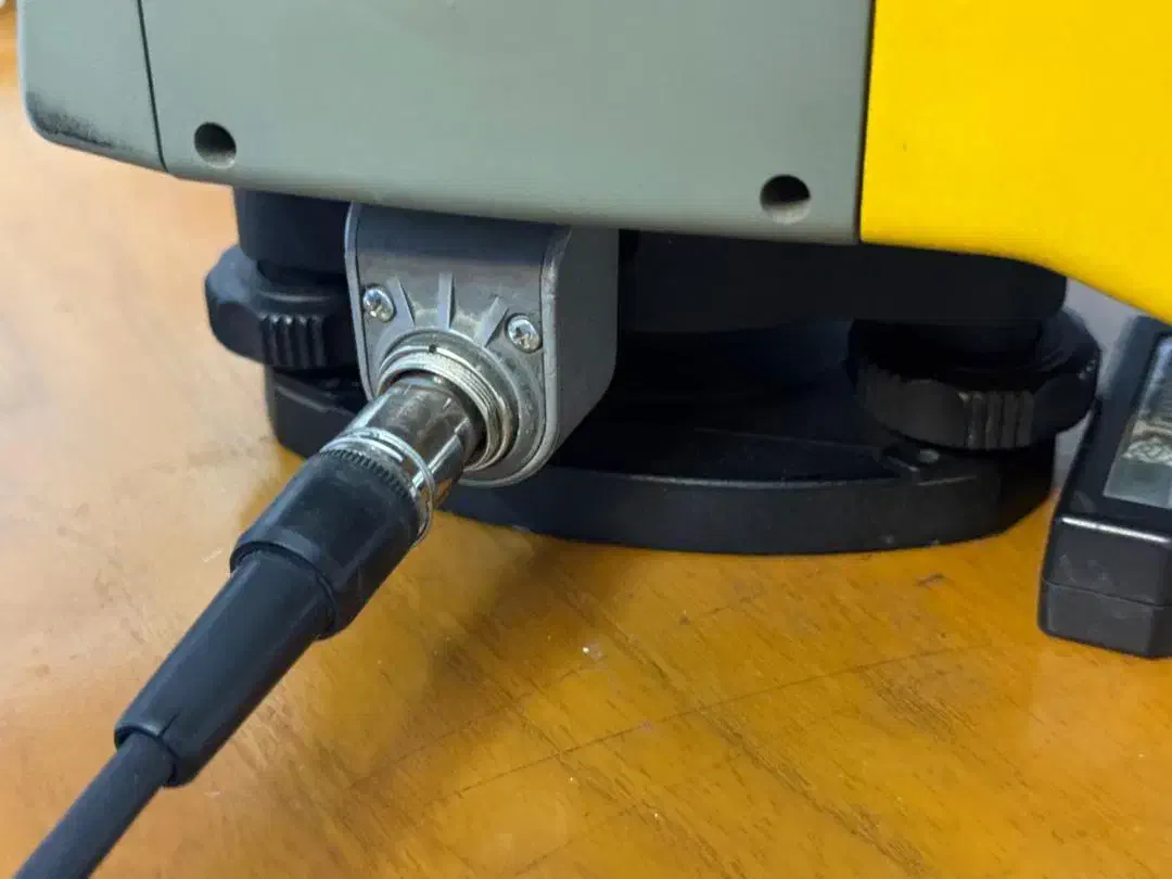 دوربین نقشه برداری تریمبل لیزر دار 3603|ماشینآلات صنعتی|فردیس, قریشی|دیوار