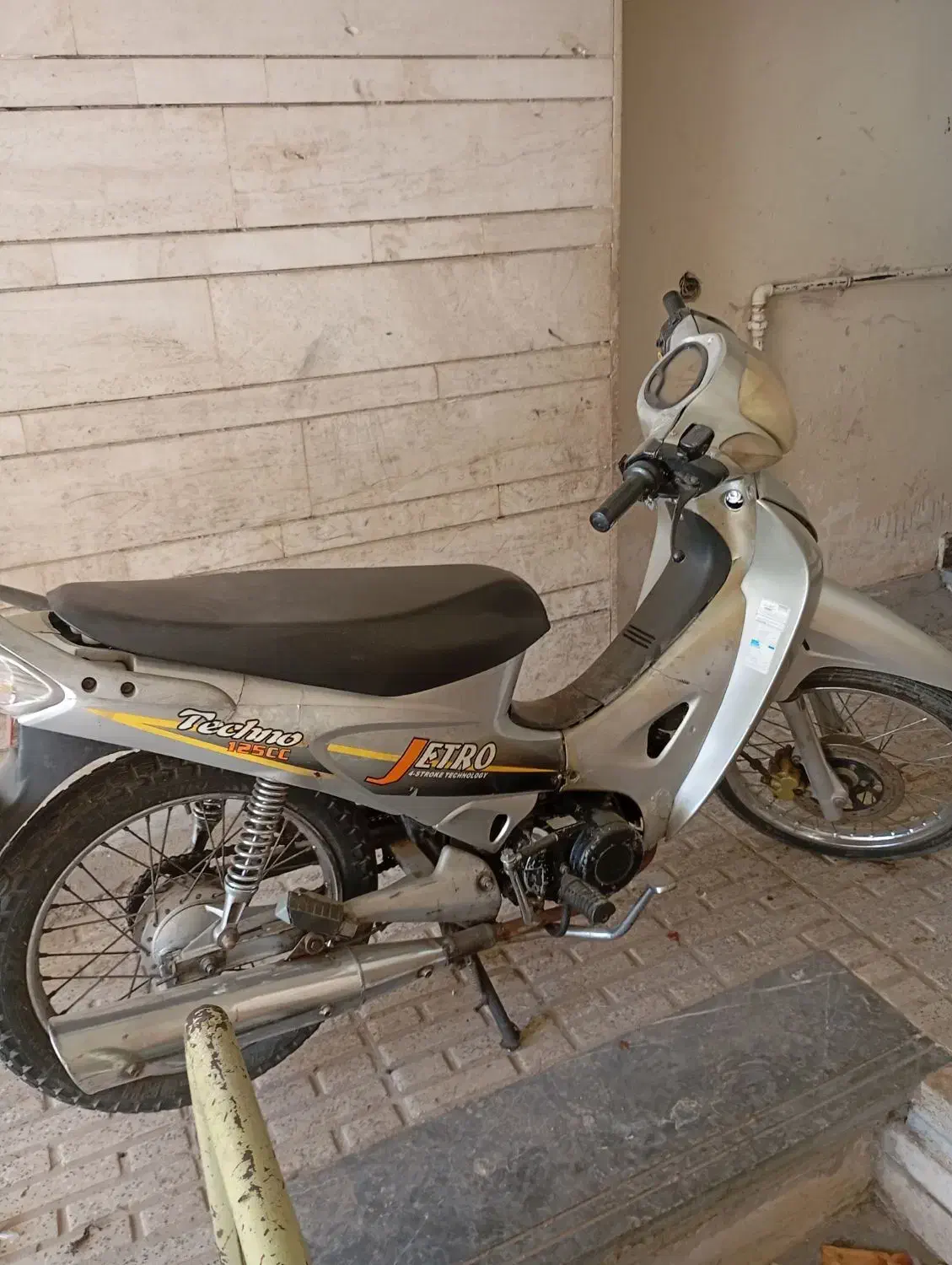 موتور بی کلاچ۹۳|موتورسیکلت|برخوار, |دیوار