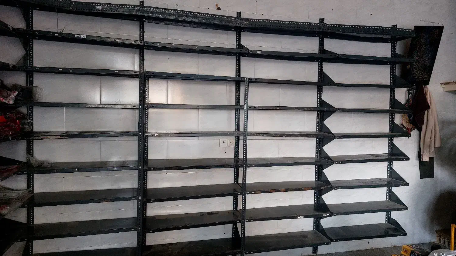 قفسه دیواری|فروشگاه و مغازه|سرخه, |دیوار