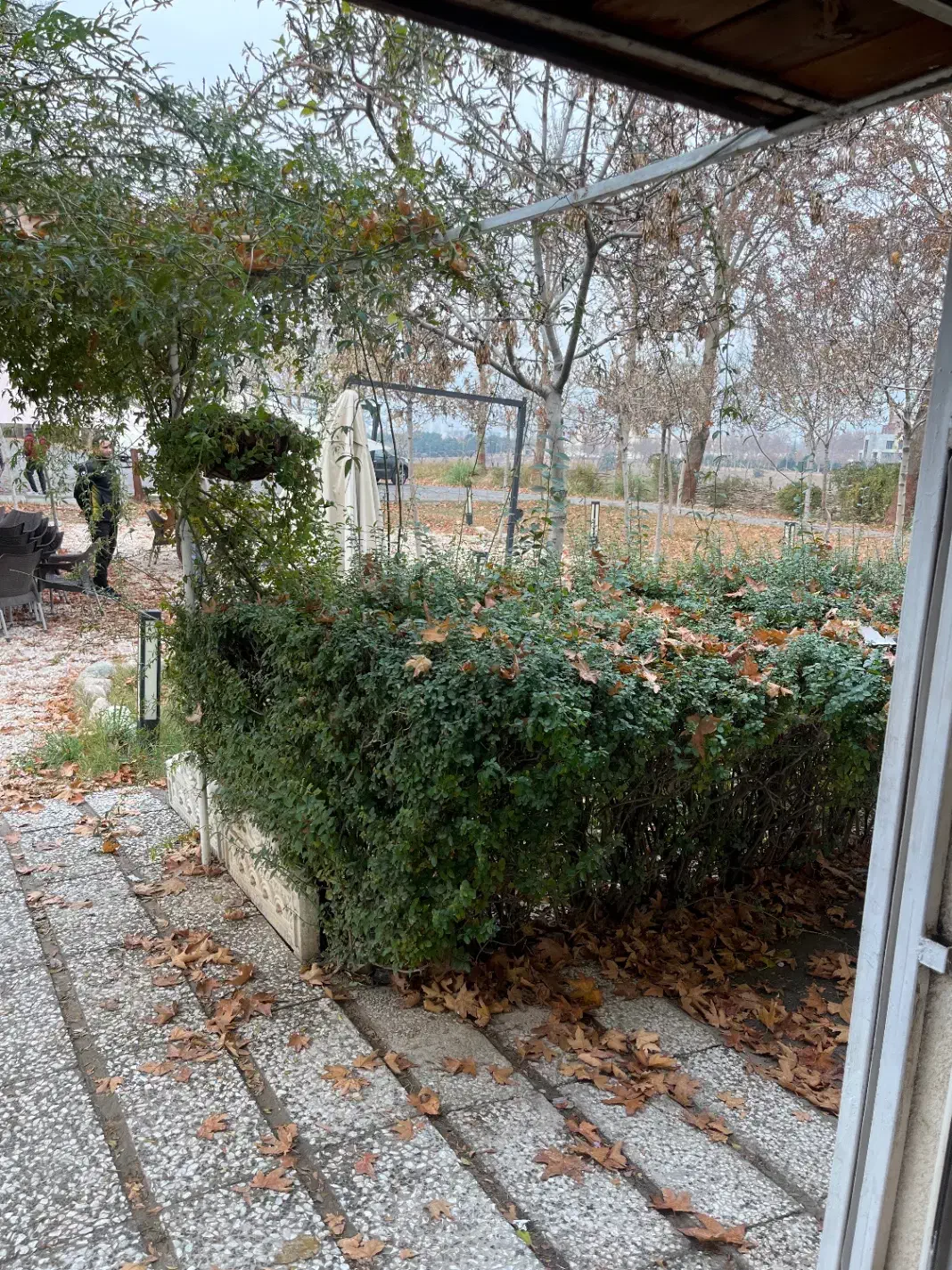 نیروی ساده ی بار همراه با اموزش|استخدام خدمات فروشگاه و رستوران|تهران, ورزشگاه آزادی|دیوار