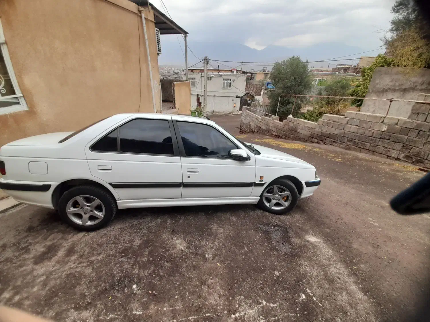 پژو پارس|خودرو سواری و وانت|لوشان, |دیوار