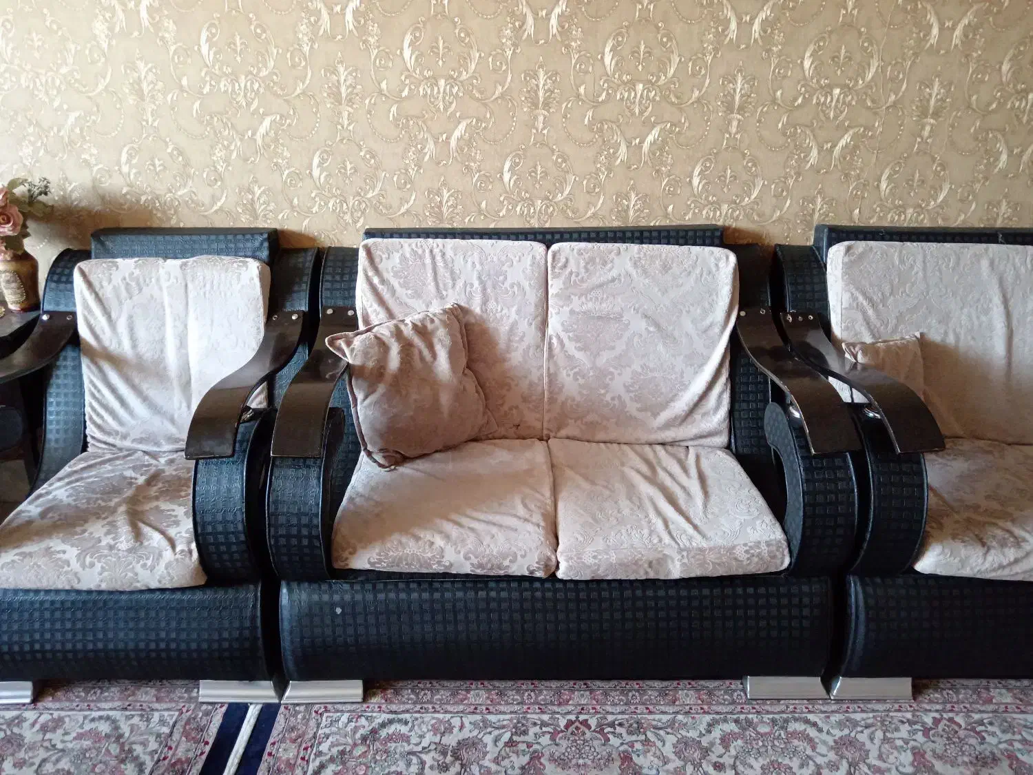 مبل 7نفره چرم دسته S|مبلمان خانگی و میز عسلی|تربتحیدریه, آسایش|دیوار