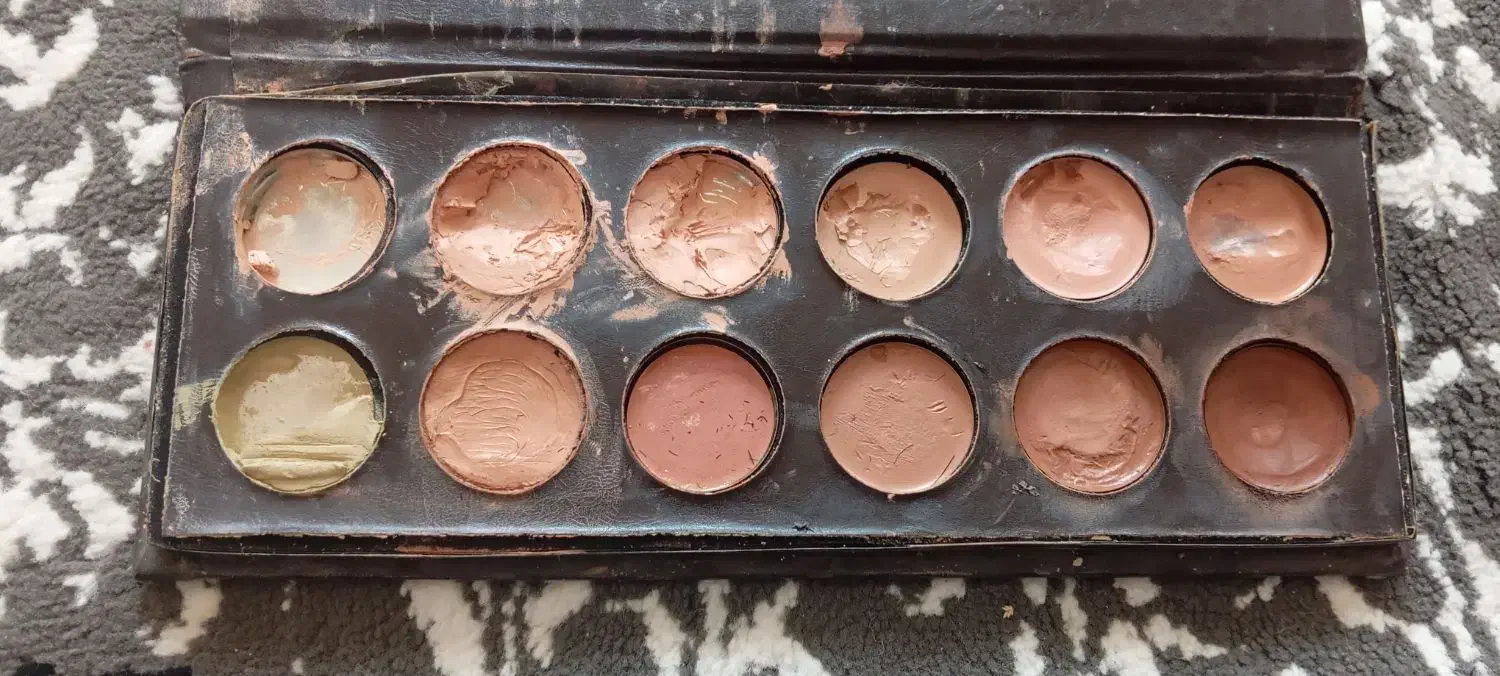 پالت گریم و سایه|آرایشی، بهداشتی، درمانی|زابل, |دیوار