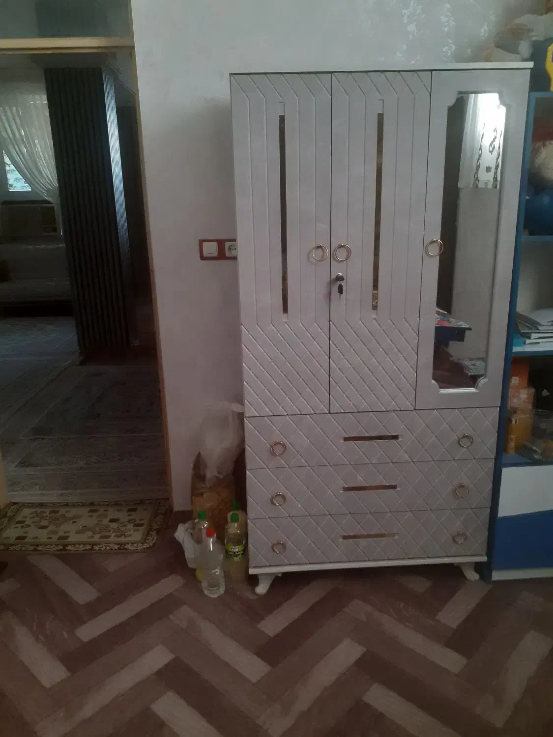 کمد|جاکفشی، کمد، دراور|دهلران, |دیوار