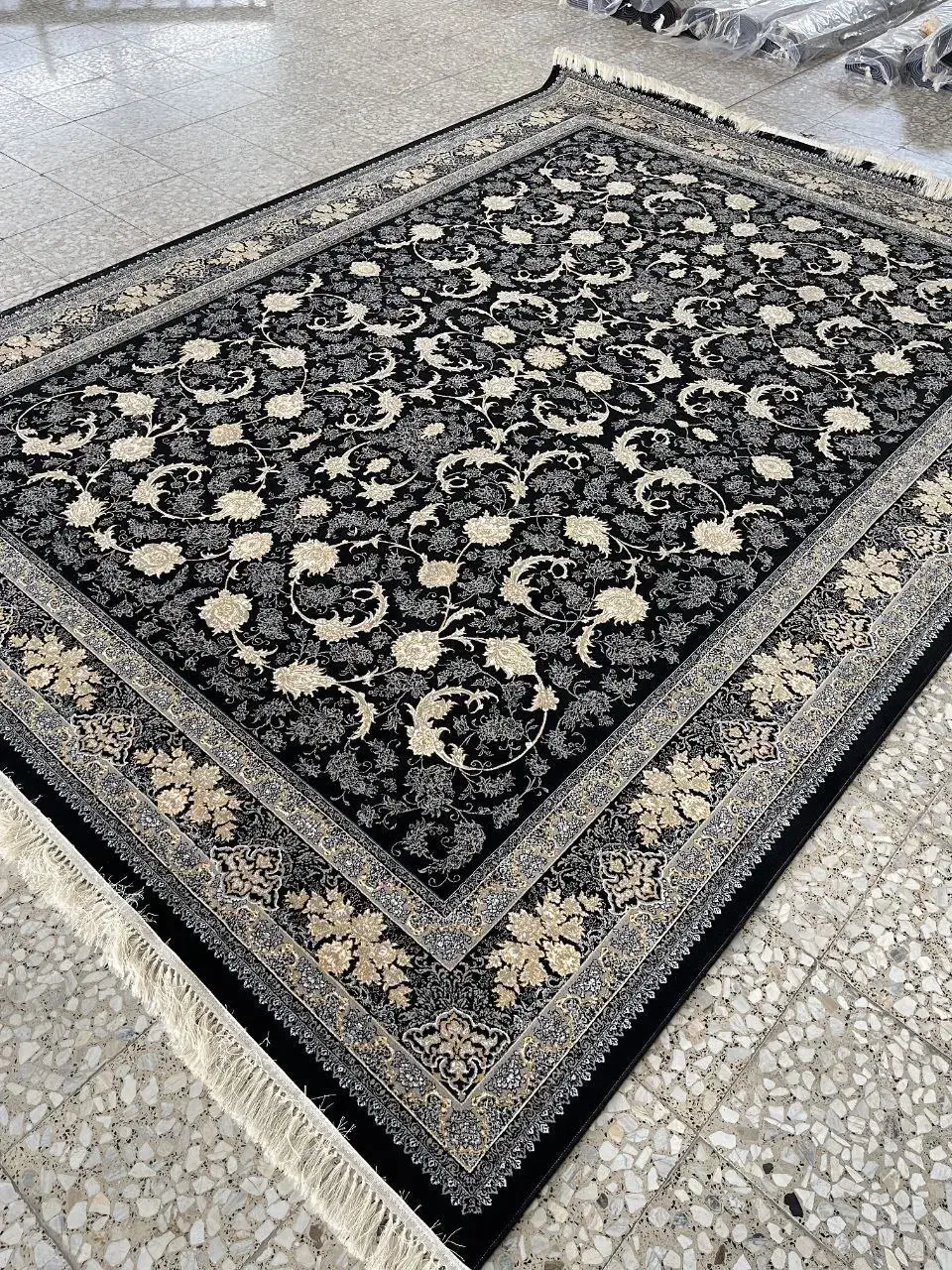 فرش ماشینی۷۰۰شانه|فرش|هرسین, |دیوار