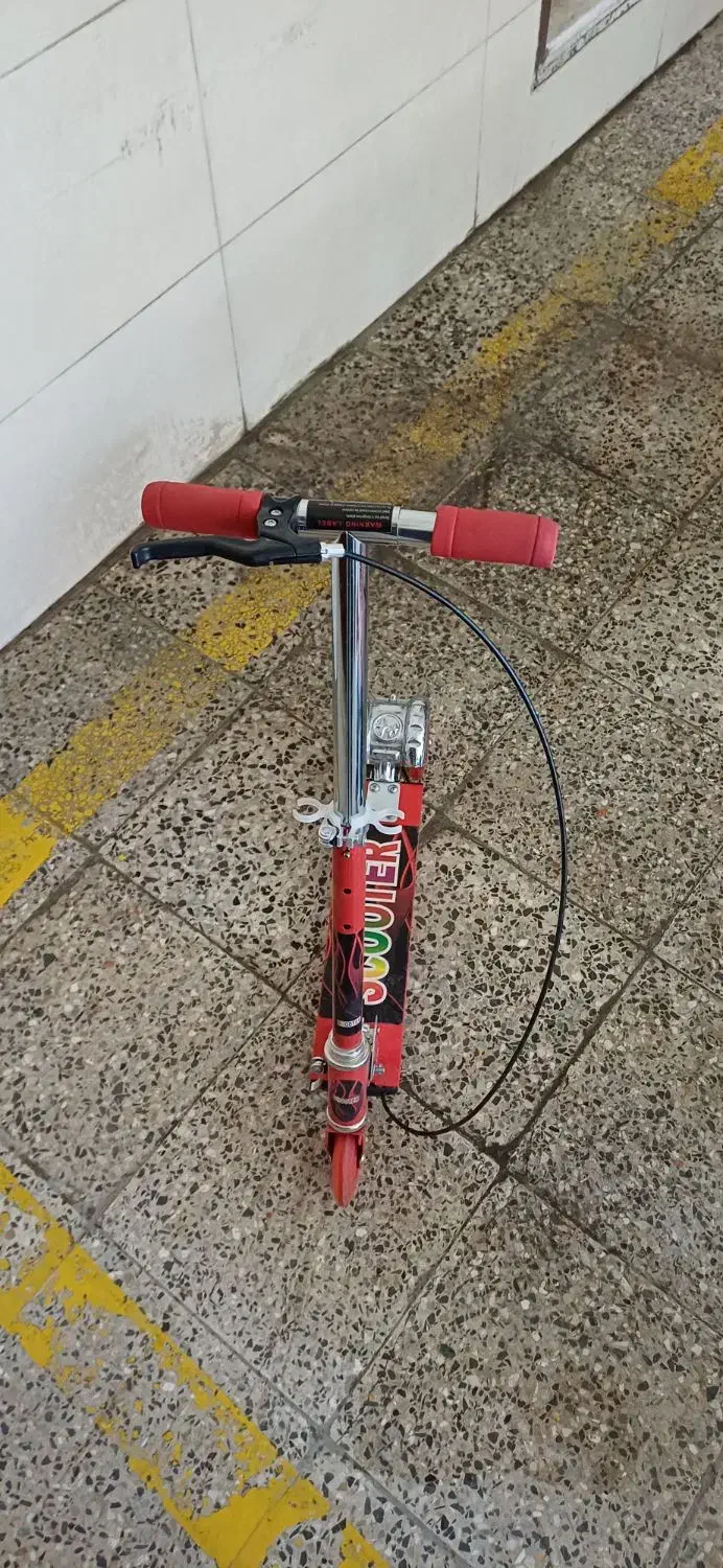 اسکوتر|دوچرخه، اسکیت، اسکوتر|شاهین‌شهر, فردوسی|دیوار