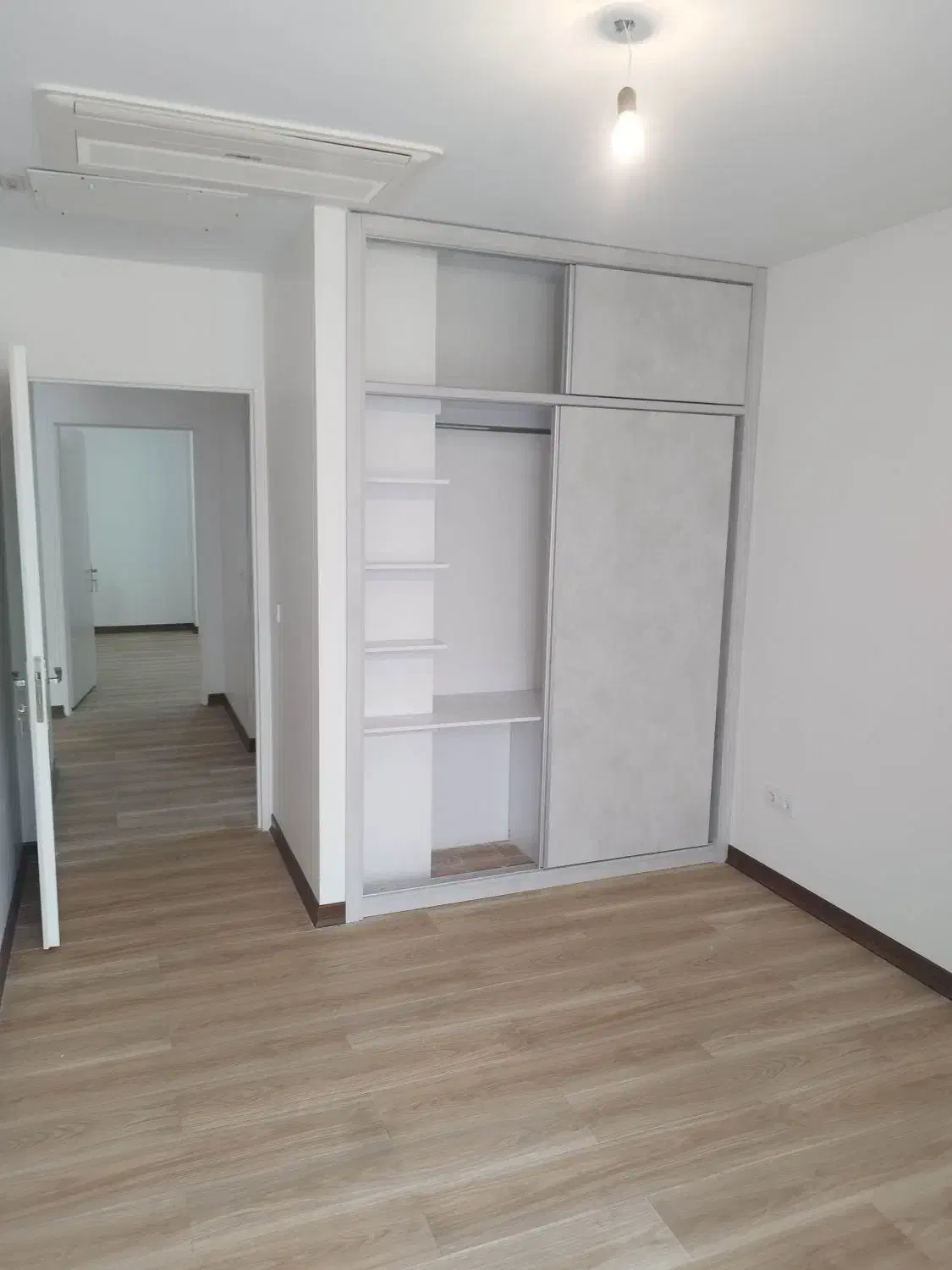 رهن کامل ویو ابدی کوه ردیف اول (تخلیه)