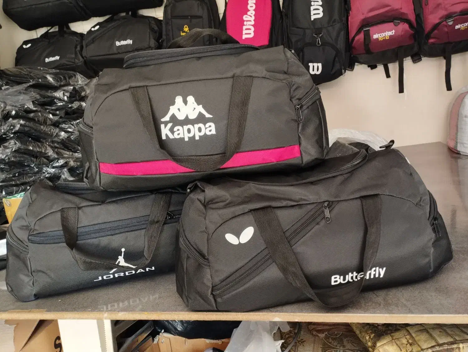 تولیدو پخش کیف باشگاهی|کیف، کفش، کمربند|اردبیل, |دیوار