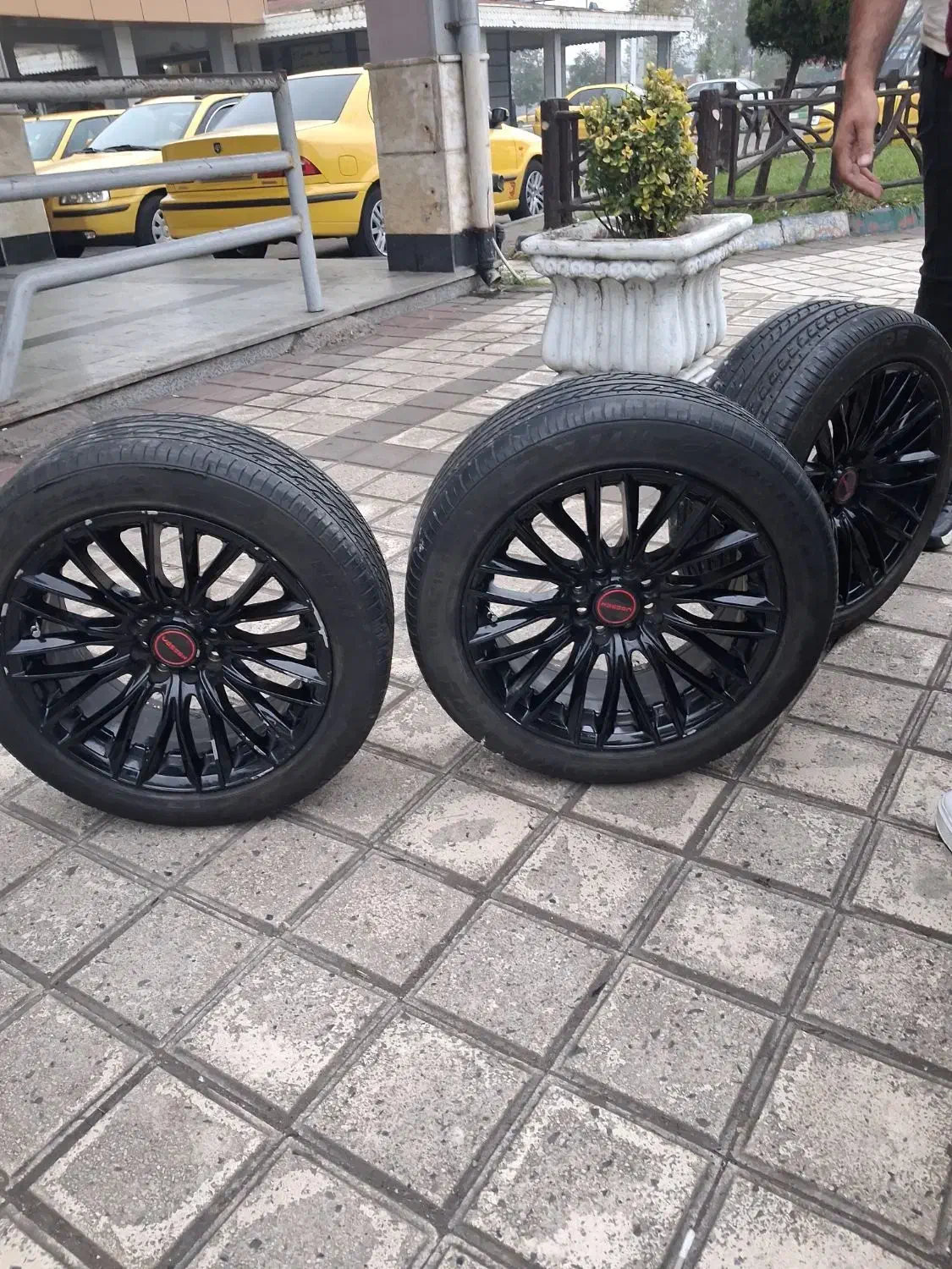 رینگ 16 تمیز ومرتب با لاستیک|قطعات یدکی و لوازم جانبی|رشت, ترمینال|دیوار