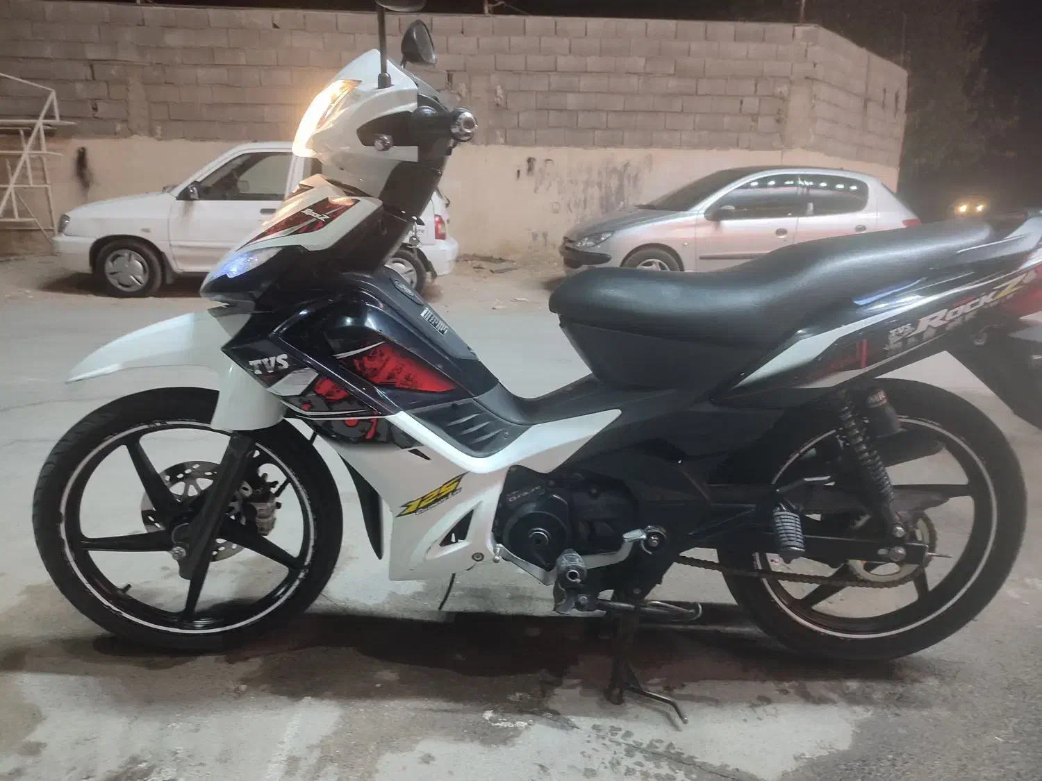 ویو tvs racez|موتورسیکلت|شیراز, شهرک سراج‎|دیوار