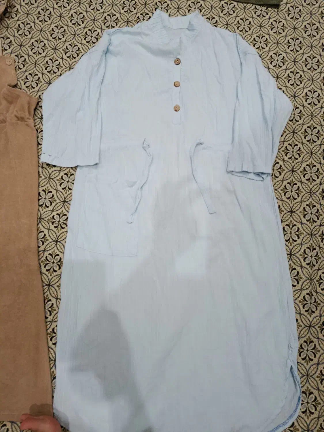 لباس و روسری|لباس|اندیشه, اندیشه فاز ۱|دیوار