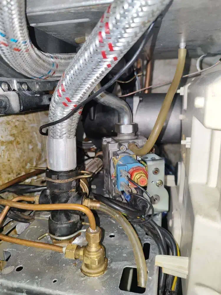 پکیج دست دوم بوتان|آبگرمکن، پکیج، شوفاژ|تهران, مجیدیه|دیوار