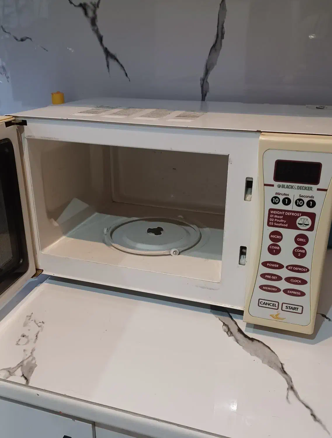 مایکروویو BLAC& DECKER|اجاق گاز و لوازم برقی پخت‌وپز|ماهدشت, |دیوار