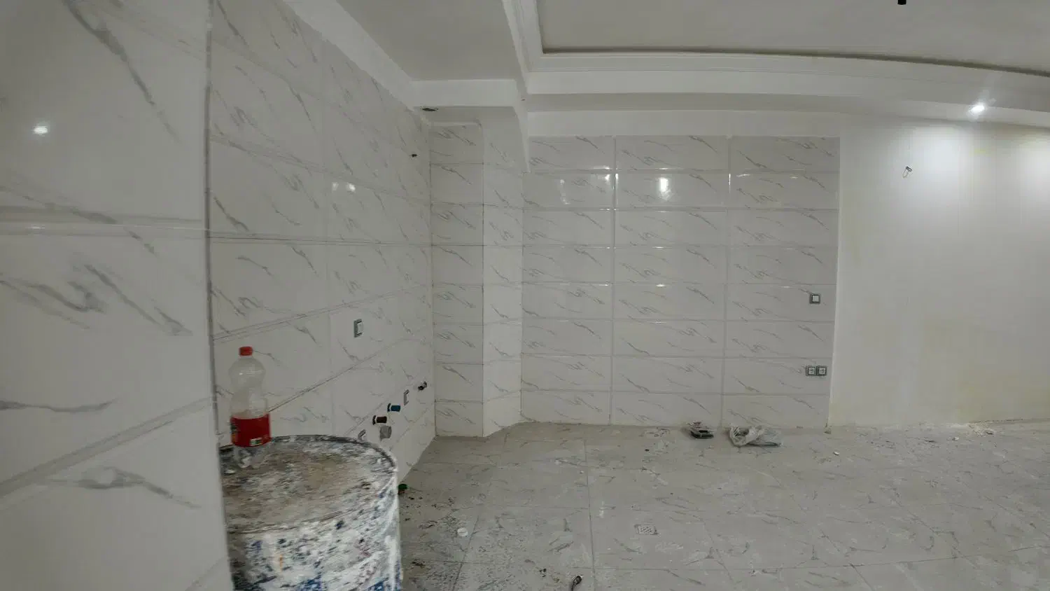 ۱۰۰ متر ساحل طلایی ویو دریا کلید نخورده / کد ۴۲۶۱|فروش آپارتمان|تنکابن, |دیوار