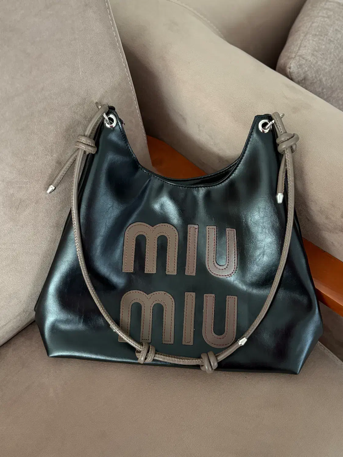 کیف میو میو جذاب|کیف، کفش، کمربند|سقز, |دیوار