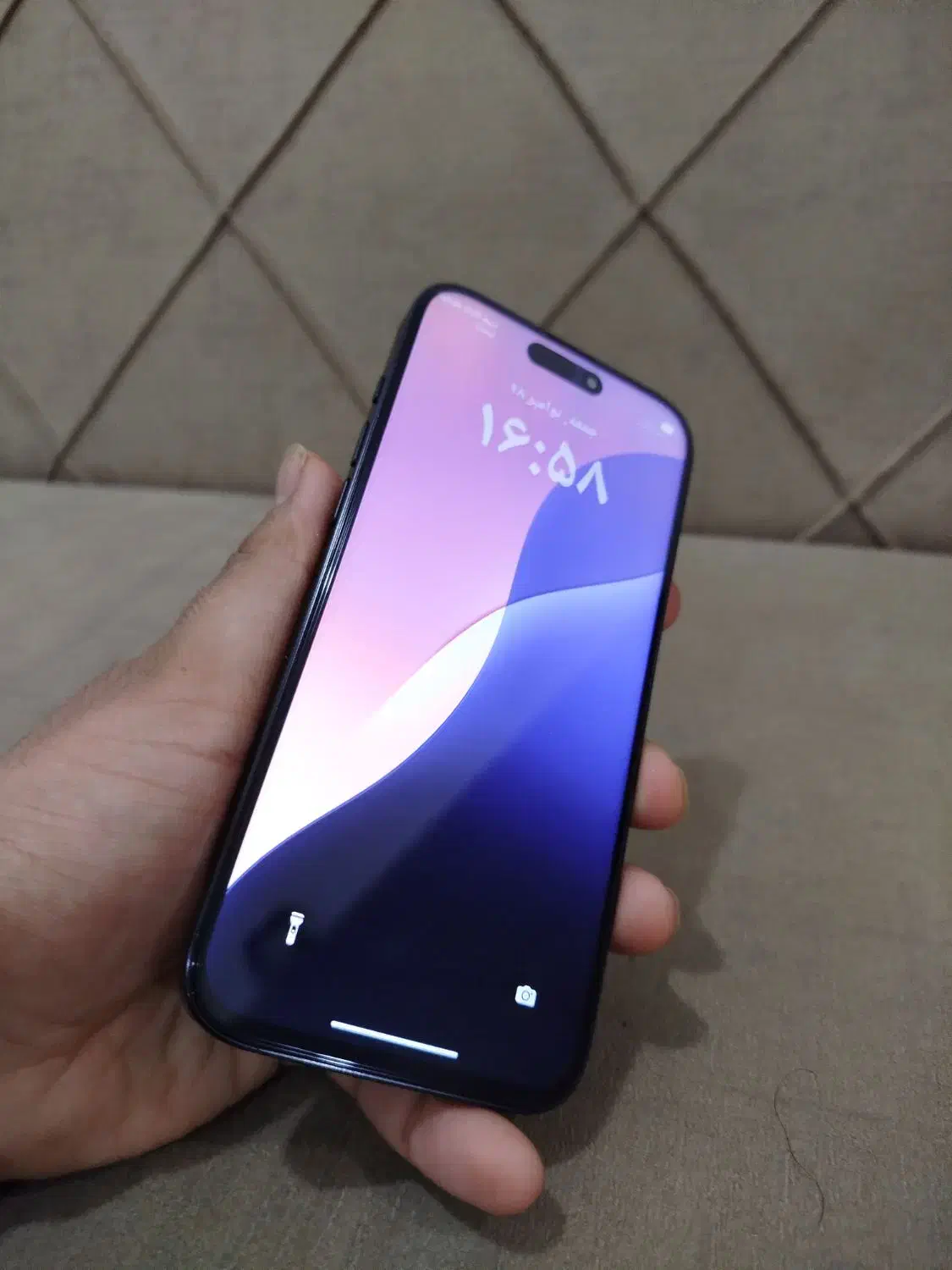 آیفون 16 معاوضه دارم با موبایل|موبایل|دزفول, |دیوار