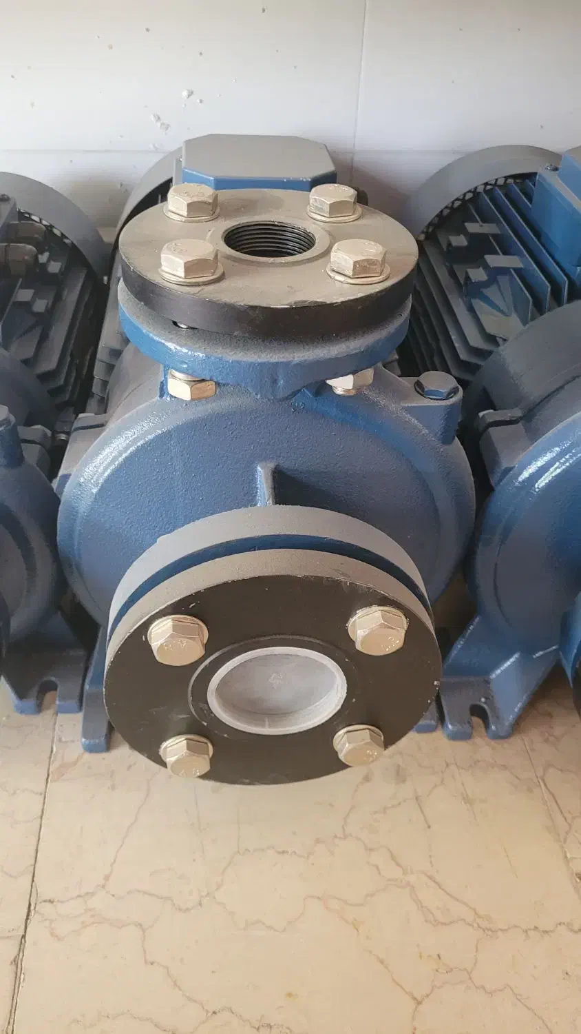 استخدام نیرو و کار آموز جوان|استخدام صنعتی، فنی، مهندسی|یزد, |دیوار