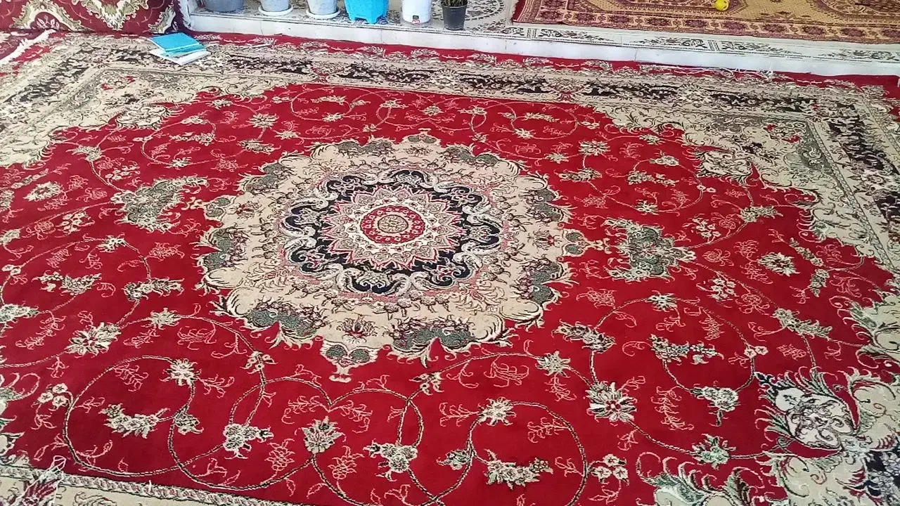 دو تخته فرش در حد نو|فرش|قیدار, |دیوار