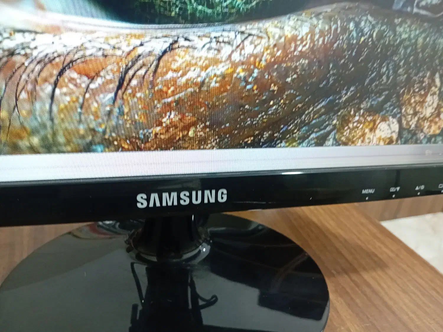 مانیتور 19 اینچ برند SAMSUNG با پایه فابریک|قطعات و لوازم جانبی رایانه|بابل, |دیوار