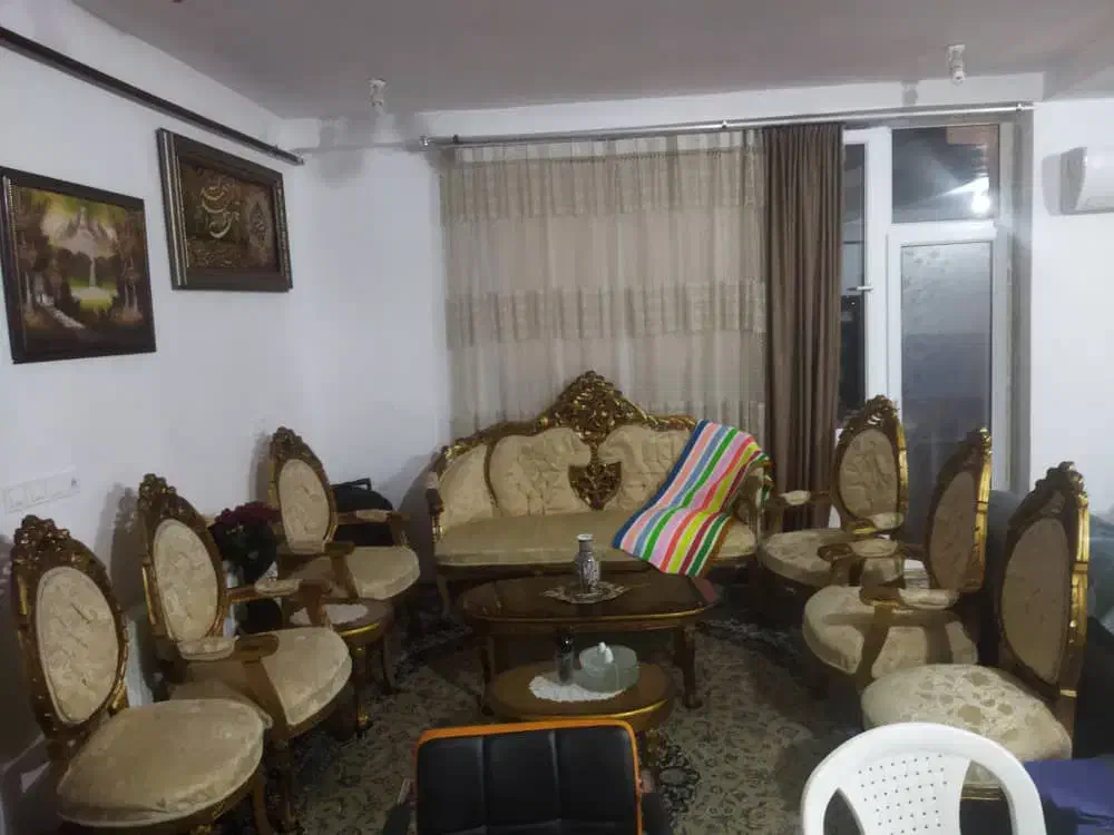 مبل سلطنتی در حد نو بدون شکستگی با چوب راش|مبلمان خانگی و میز عسلی|رودسر, |دیوار