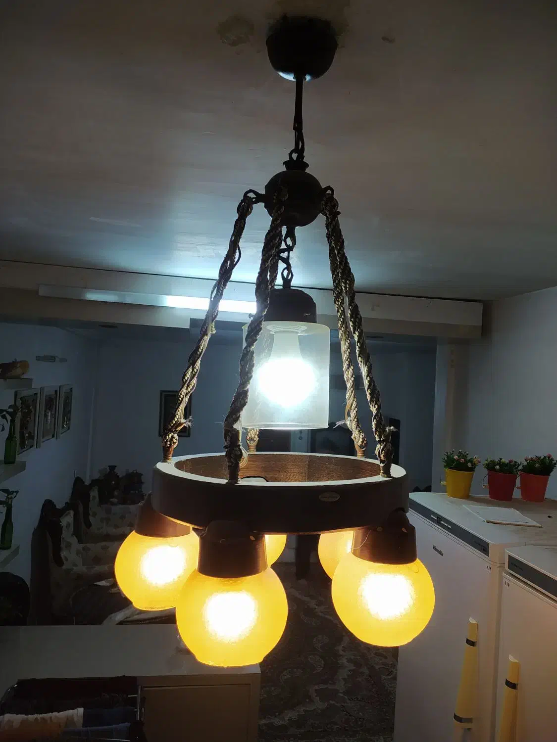 لوستر سنتی سالم|لوستر و چراغ آویز|مشهد, امیرآباد|دیوار