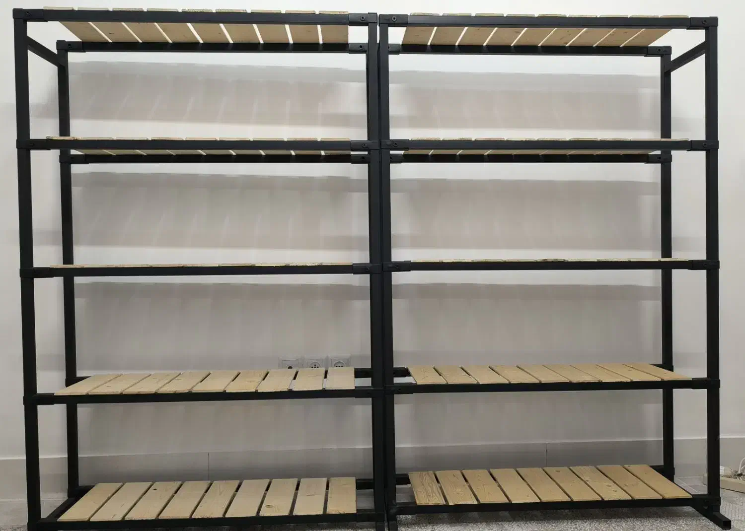 دو عدد قفسه چوبی فلزی ۵ طبقه|فروشگاه و مغازه|نیشابور, شهرک ولیعصر|دیوار