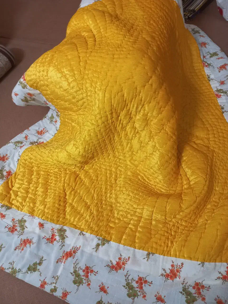 لحاف وتشک پنبه درجه یک|رختخواب، بالش، پتو|آران و بیدگل, |دیوار