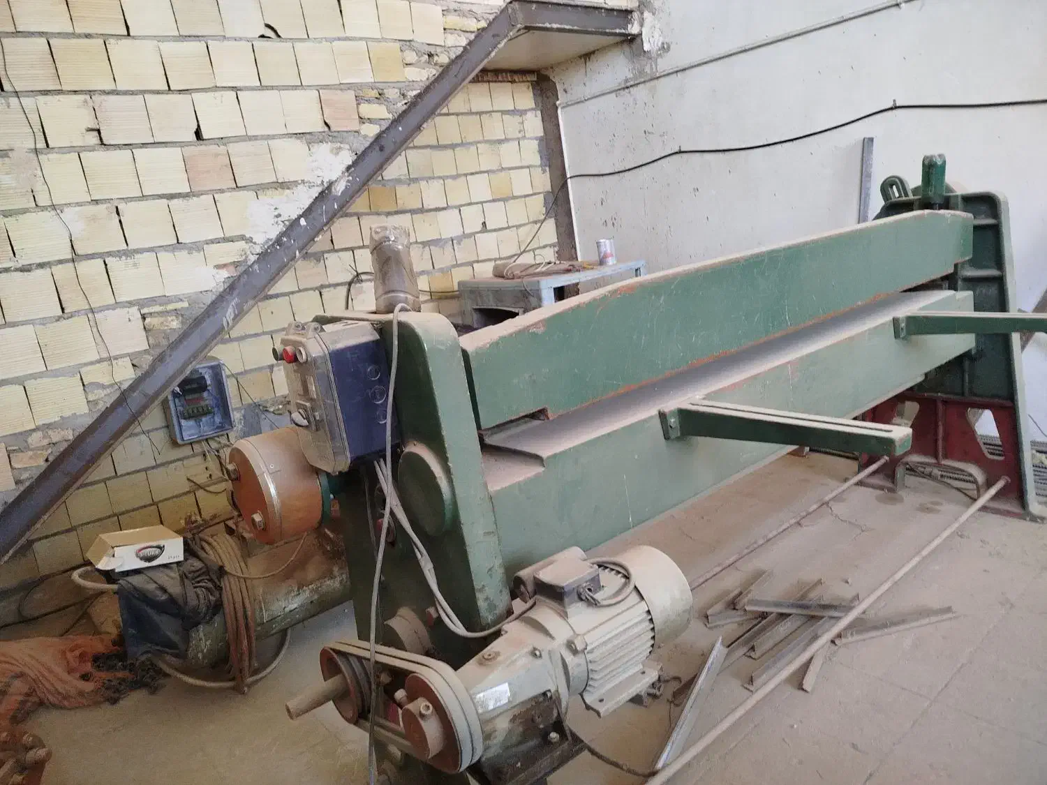 دستگاه.کابینت سازی.خم کن.گیوتین.نقطه جوش|ماشینآلات صنعتی|یزد, |دیوار