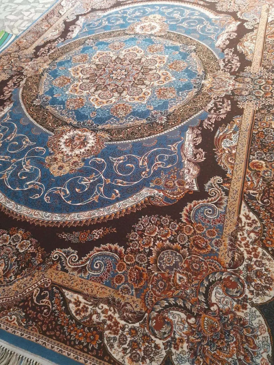 یک عدد فرش ۹ متری ۷۰۰ شانه  دستبافتگونه پانخورده|فرش|بابل, |دیوار