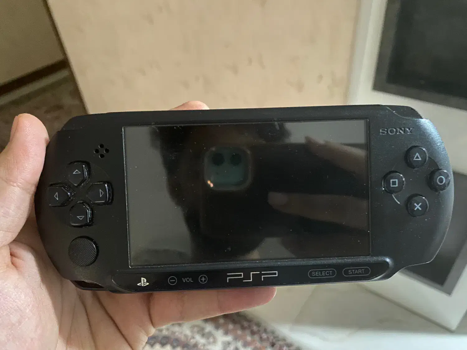 Psp e1004 پی اس پی سونی سالم و تمیز|کنسول، بازی ویدئویی و آنلاین|شیراز, درکی|دیوار
