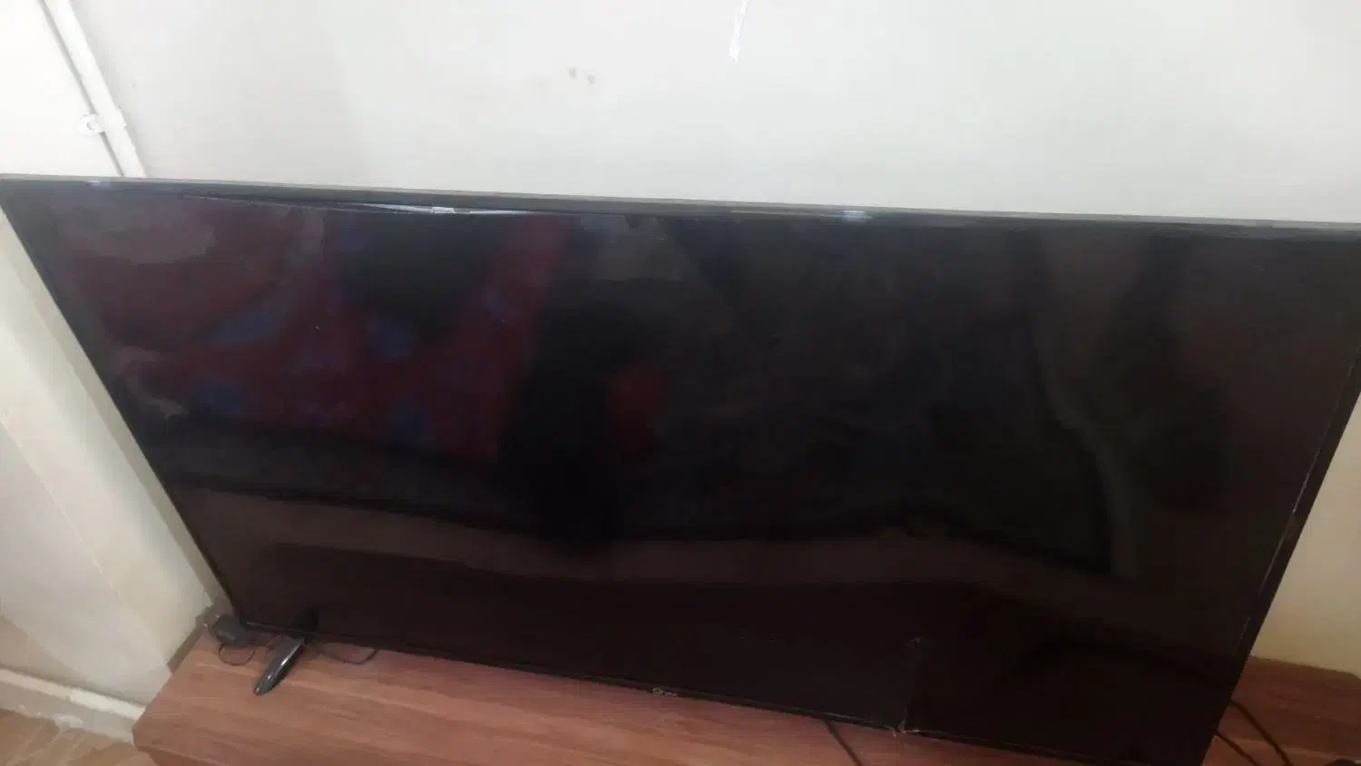 تلویزیون|تلویزیون و پروژکتور|قدس, شهر‌قدس|دیوار