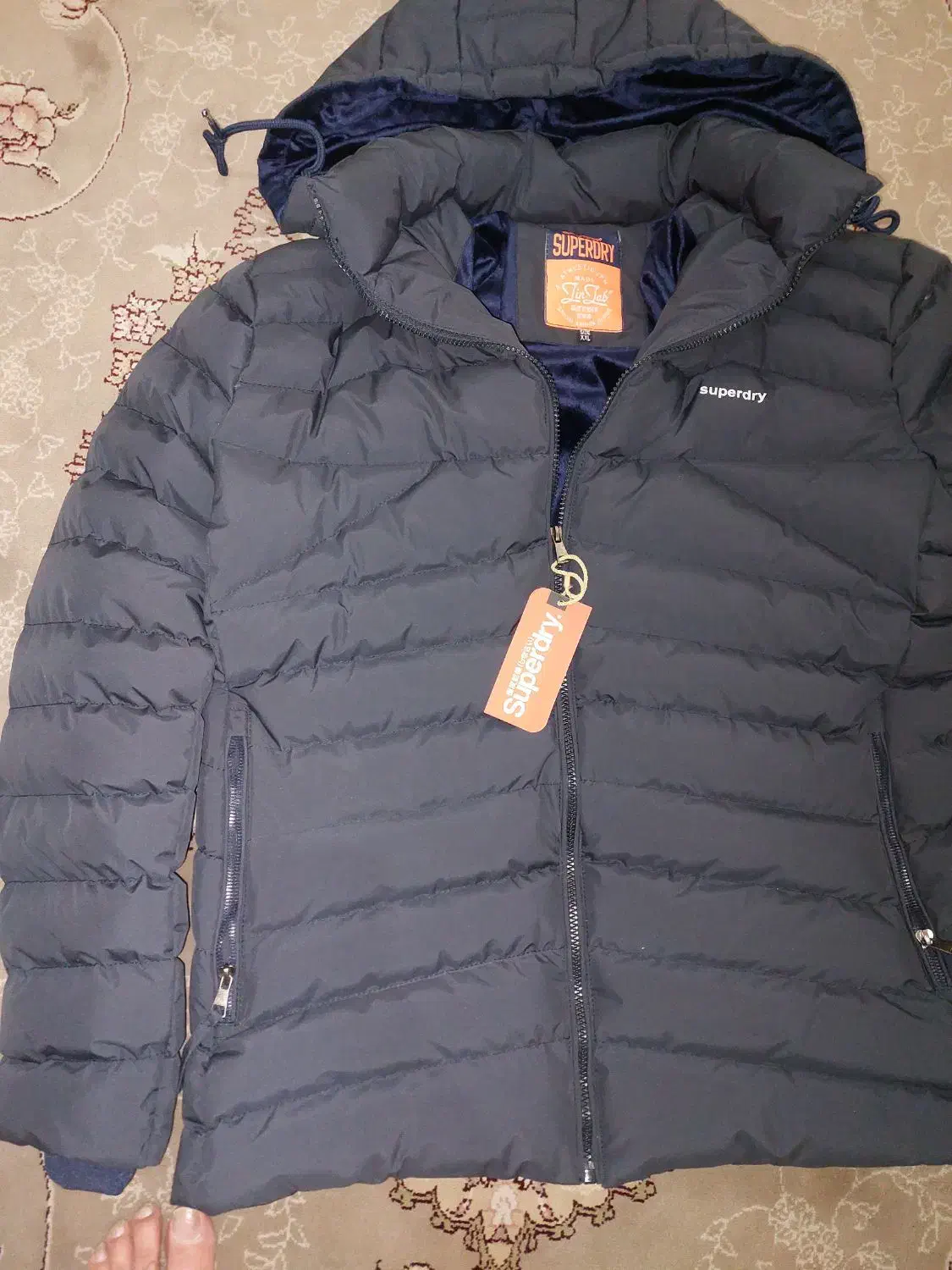 کاپشن|لباس|تهران, سبلان (لشگر)|دیوار