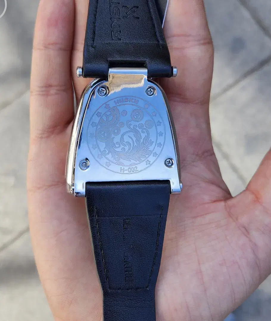 ساعت هاسکی سوییس|ساعت|اصفهان, سپاهانشهر|دیوار