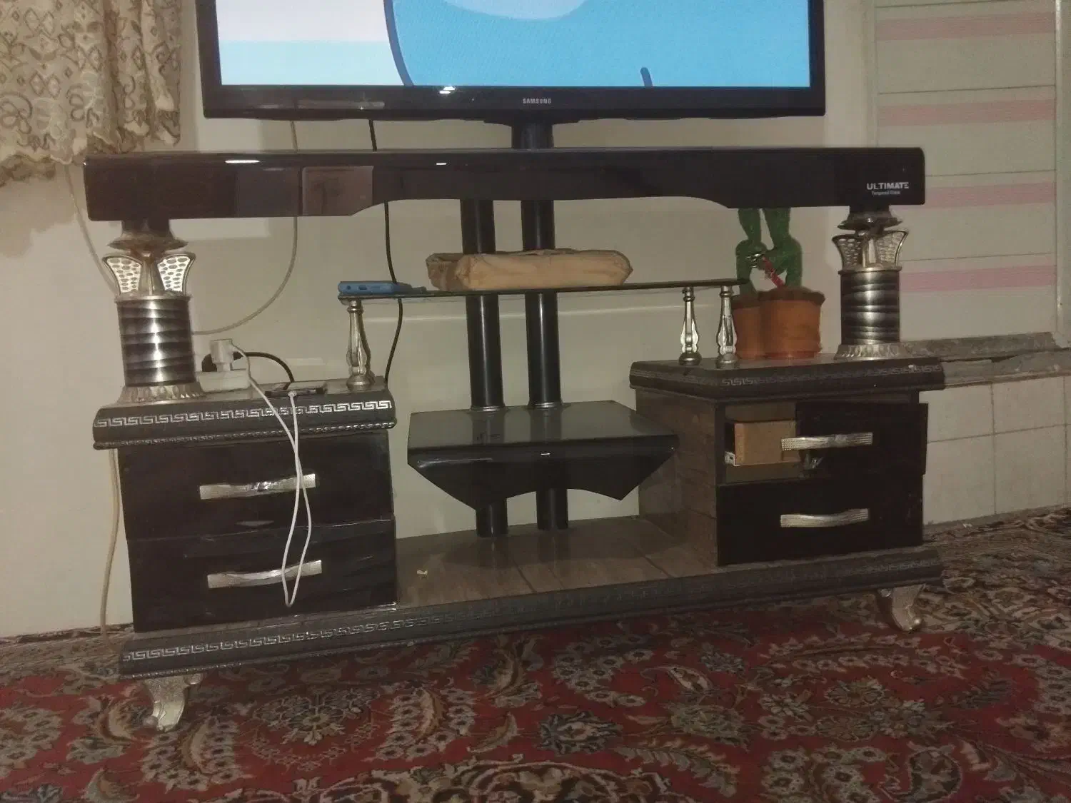 سالم|میز تلویزیون|مشهد, موعود|دیوار