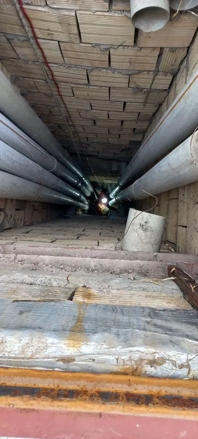 کاردر ارتفاع عایق نانو تخصصی،پیچ ورول پلاک|خدمات پیشه و مهارت|کرمانشاه, |دیوار