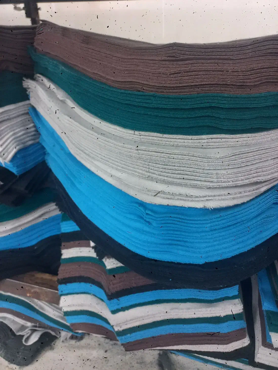 به تعدادی زیگزالدوز میاندوزکار راستهدوز نیازمندیم|استخدام صنعتی، فنی، مهندسی|تهران, مشیریه|دیوار