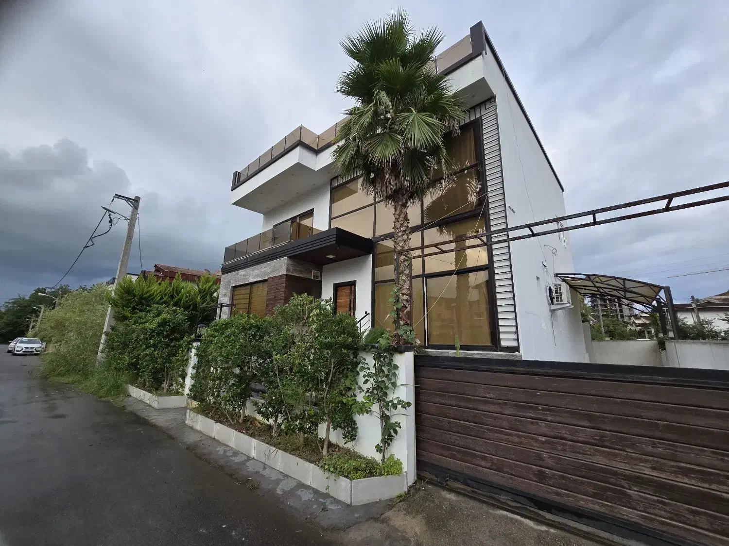 +ویلامدرن4خواب تریبلکس استخربیلیاردسیستم متل|اجارهٔ کوتاه‌مدت ویلا و باغ|سلمان‌شهر, |دیوار