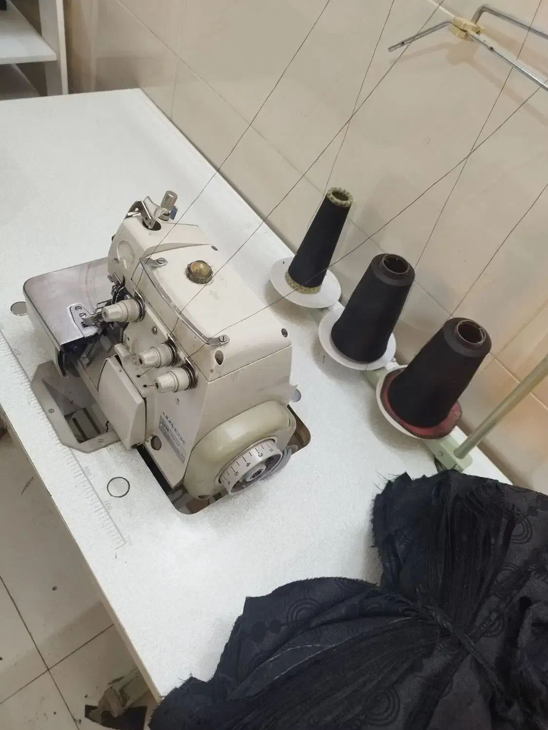 سردوز سه نخ جک دینام سرخود|چرخ خیاطی و ریسندگی|اصفهان, شمس آباد|دیوار