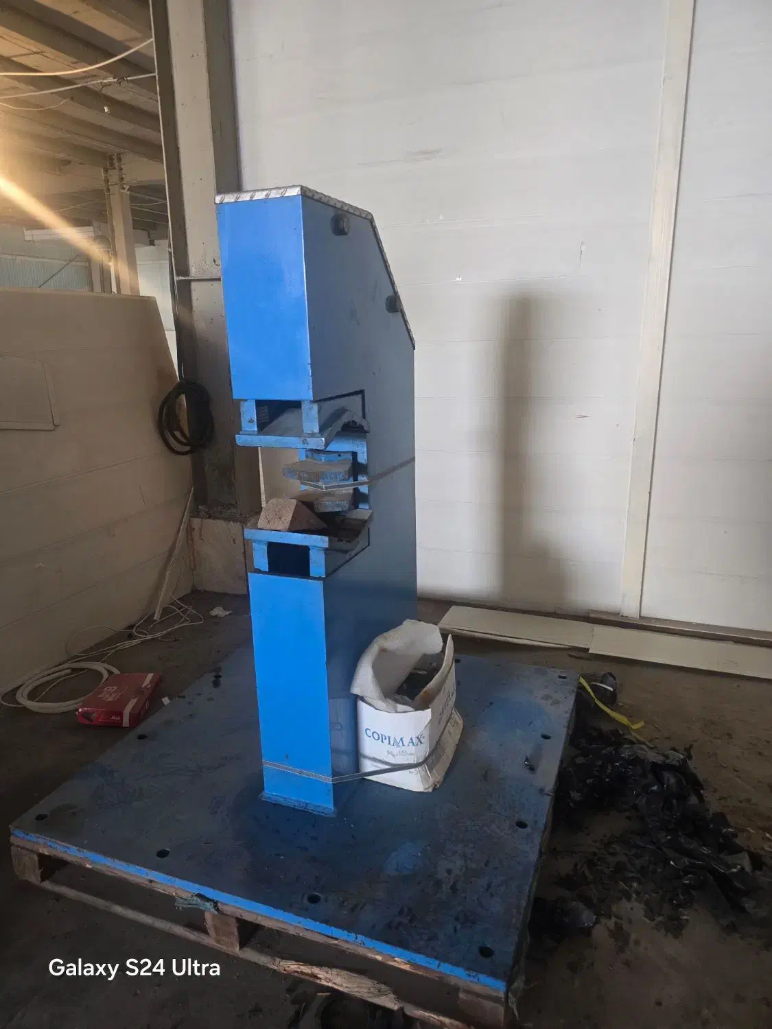 تراشکاری|ماشین‌آلات صنعتی|کیش, |دیوار