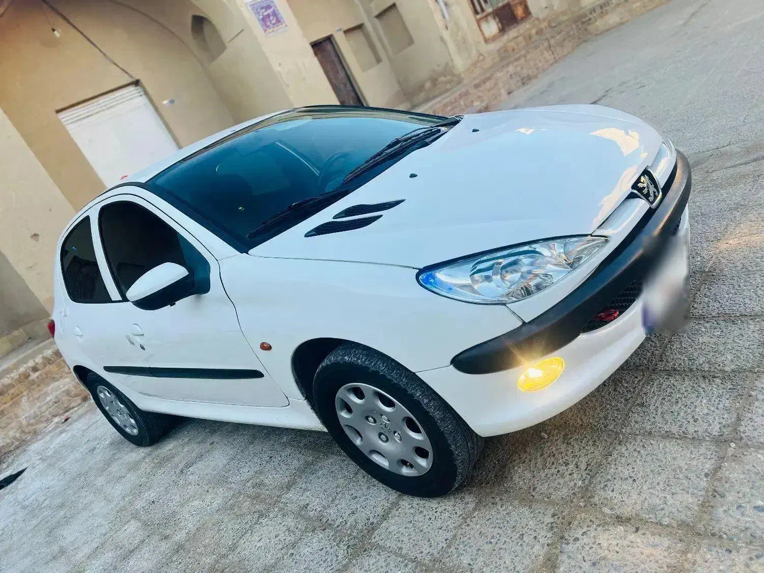 206 تمیز|خودرو سواری و وانت|تفت, |دیوار