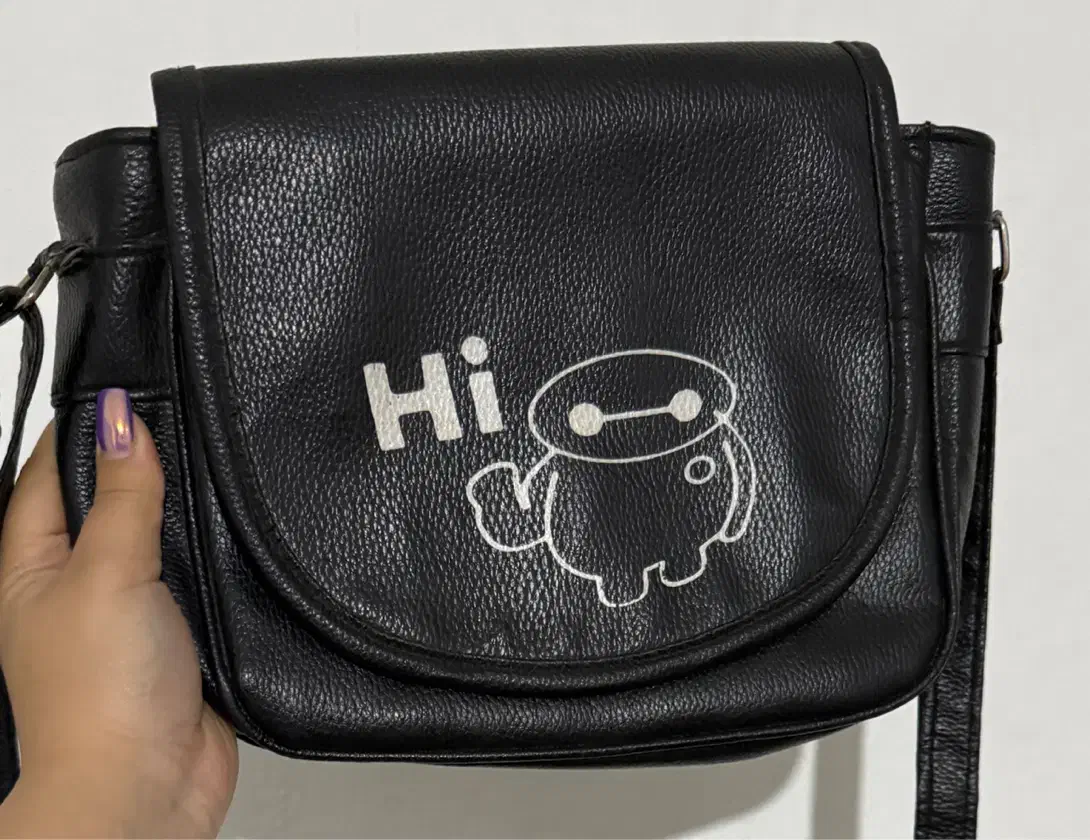 کیف بیرونی|کیف، کفش، کمربند|ساری, |دیوار