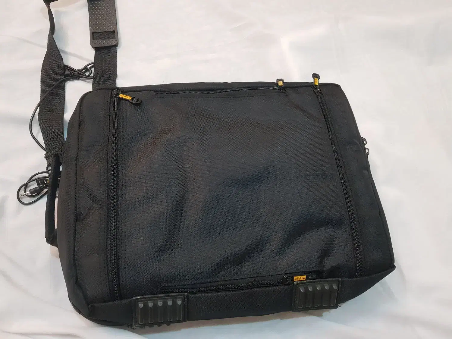 کیف لپ تاپ دانشجویی|کیف، کفش، کمربند|اشتهارد, |دیوار